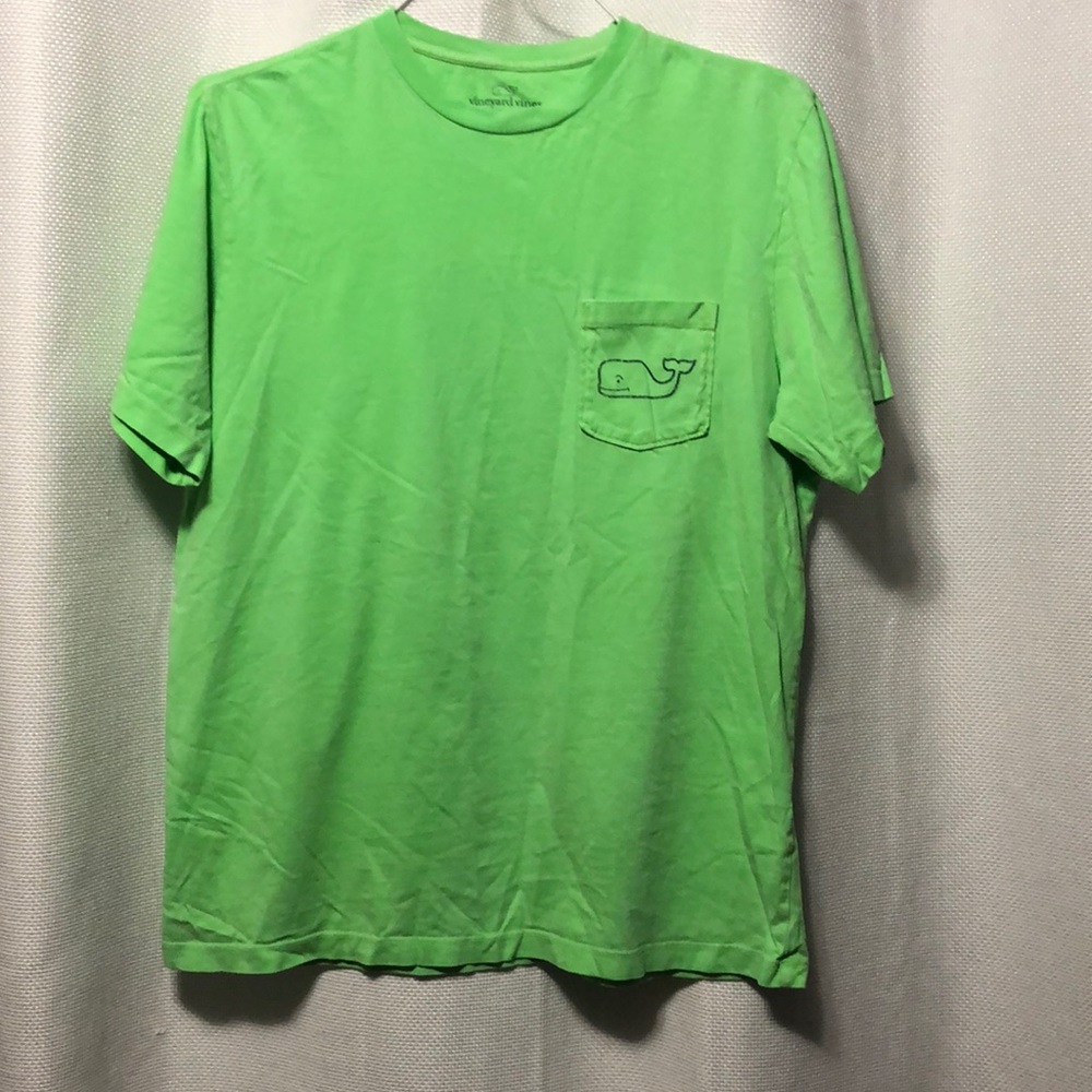 Vineyard vines men’s medium green T-shirt